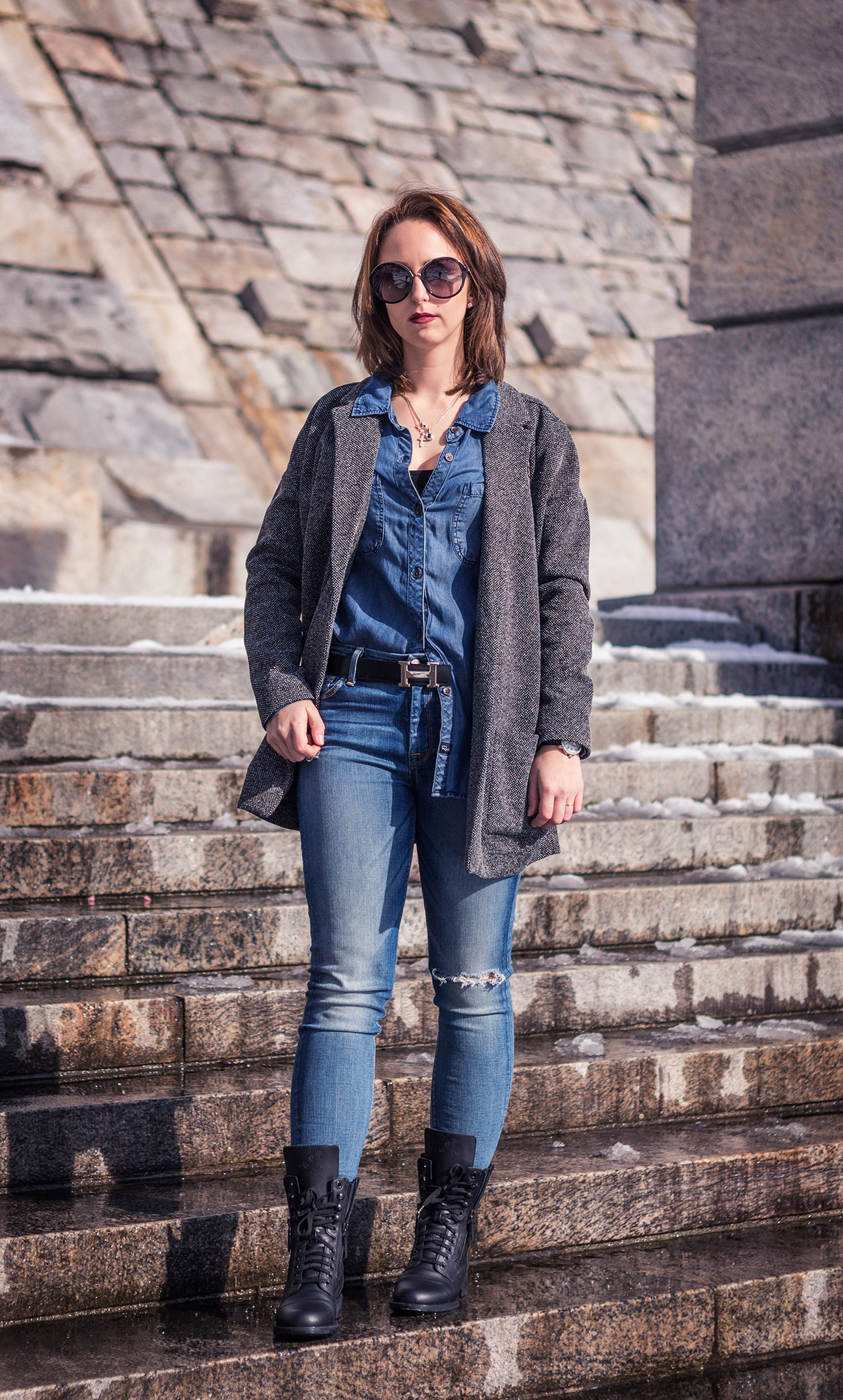 Blazer, jeans, boots: the fashion uniform