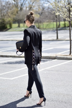 Statement Blazer and Sunnies #style #westchester #blogger #Blazer simply by simone #closeup blazer with chains