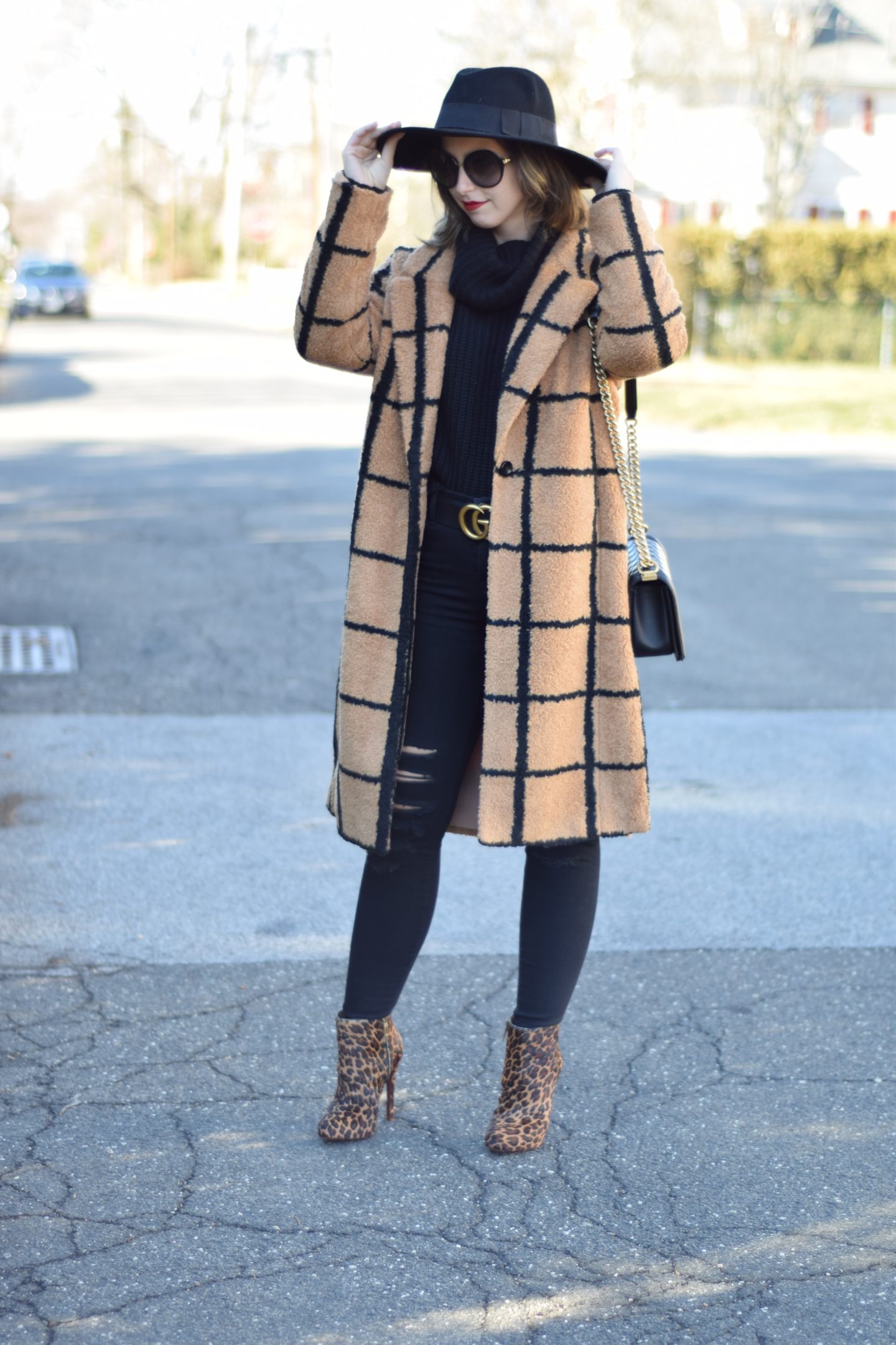 eye catching coats-style-camel outfit