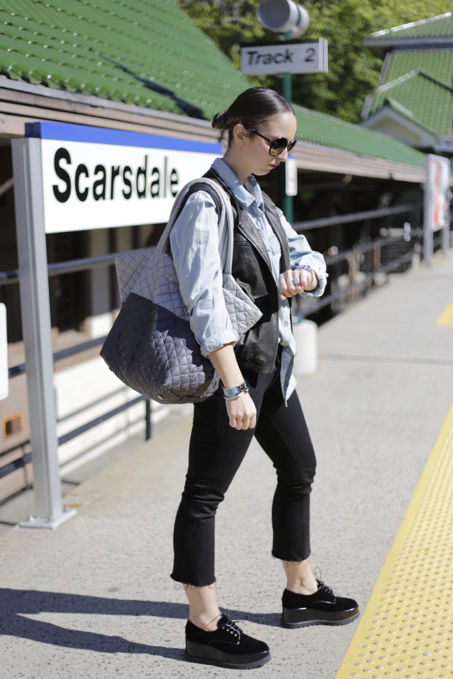 fashion-function-train station