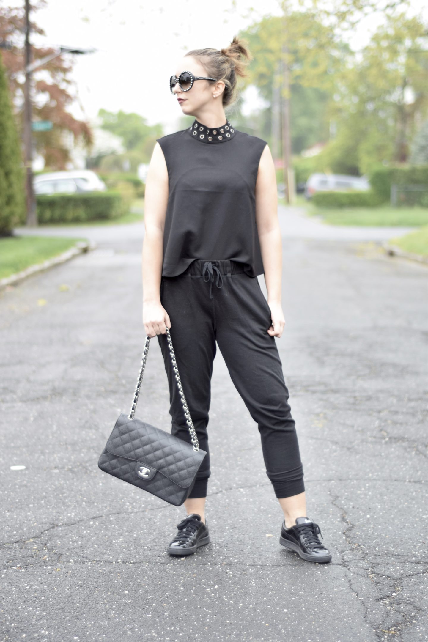 sweatpants-style-blogger-chanel