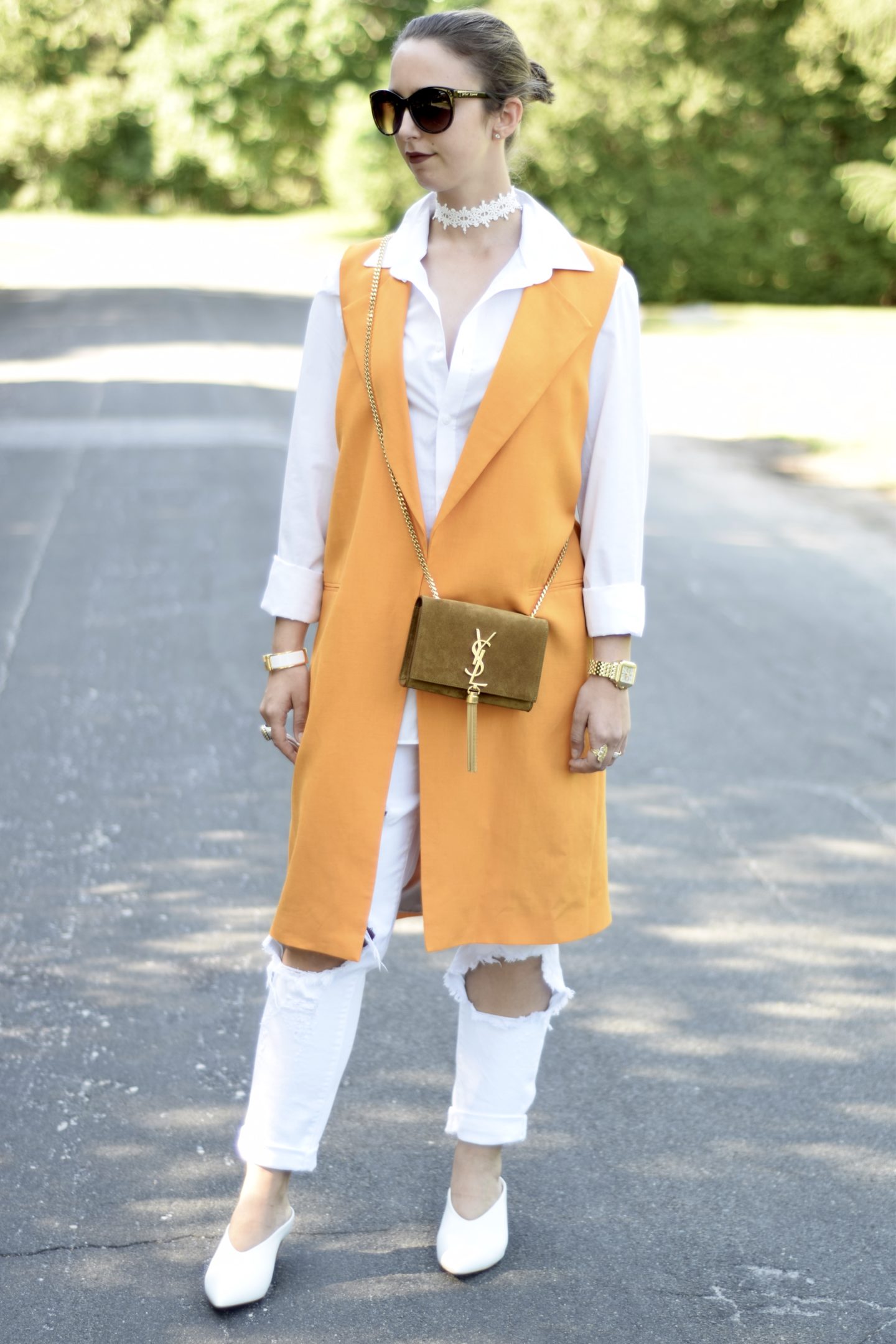 incorporating color-orange vest-style-zara-Monochrome Style