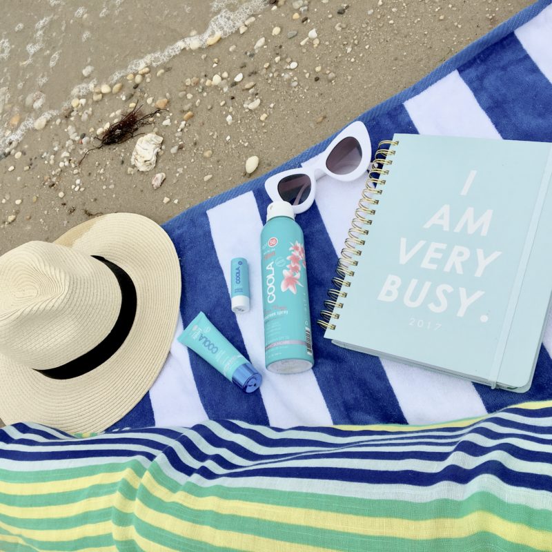 coola-sunscreen-beach-blogger