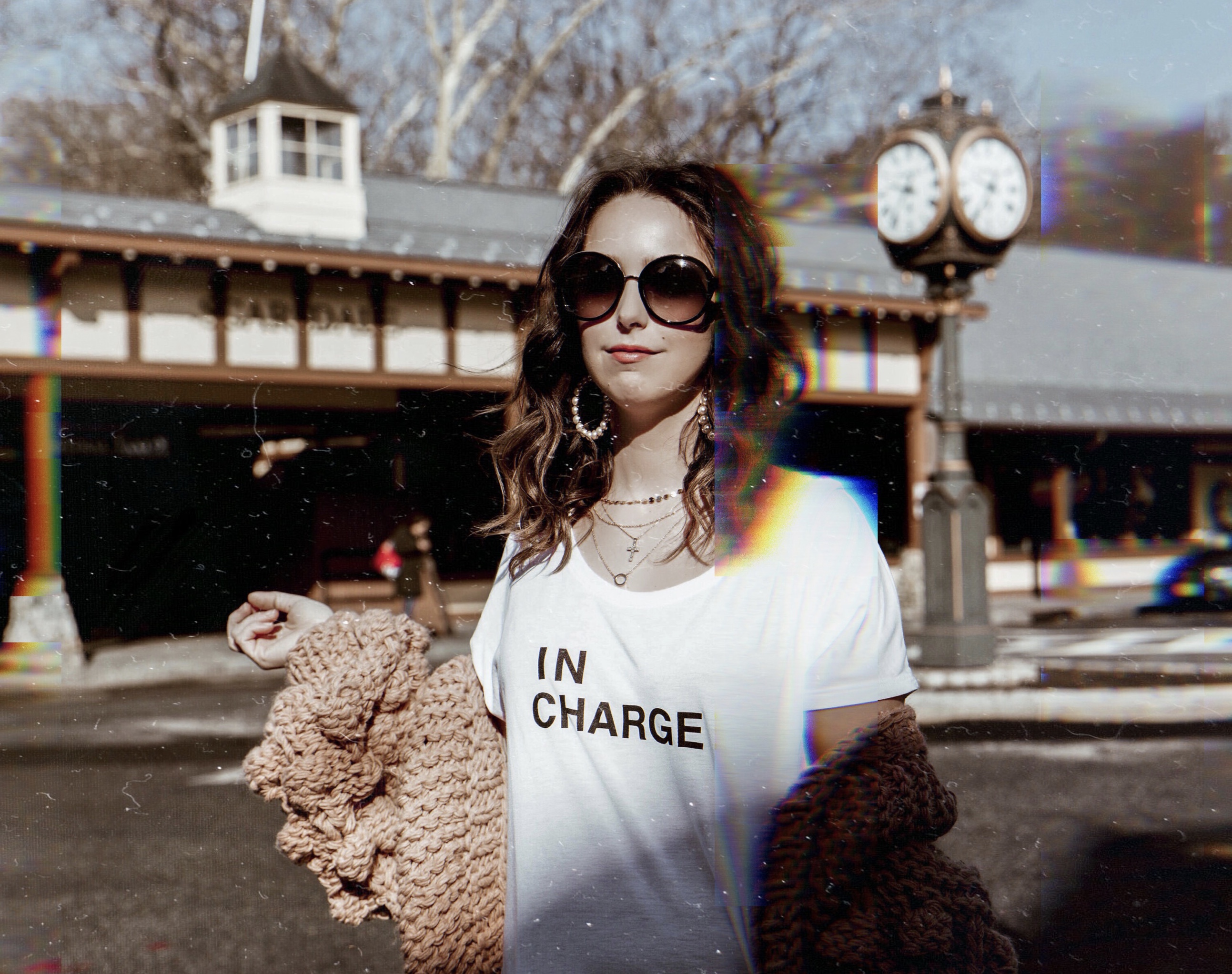 IN CHARGE-graphic tee-DVF-outfit-style-blogger-vici dolls-new york-westchester-celine