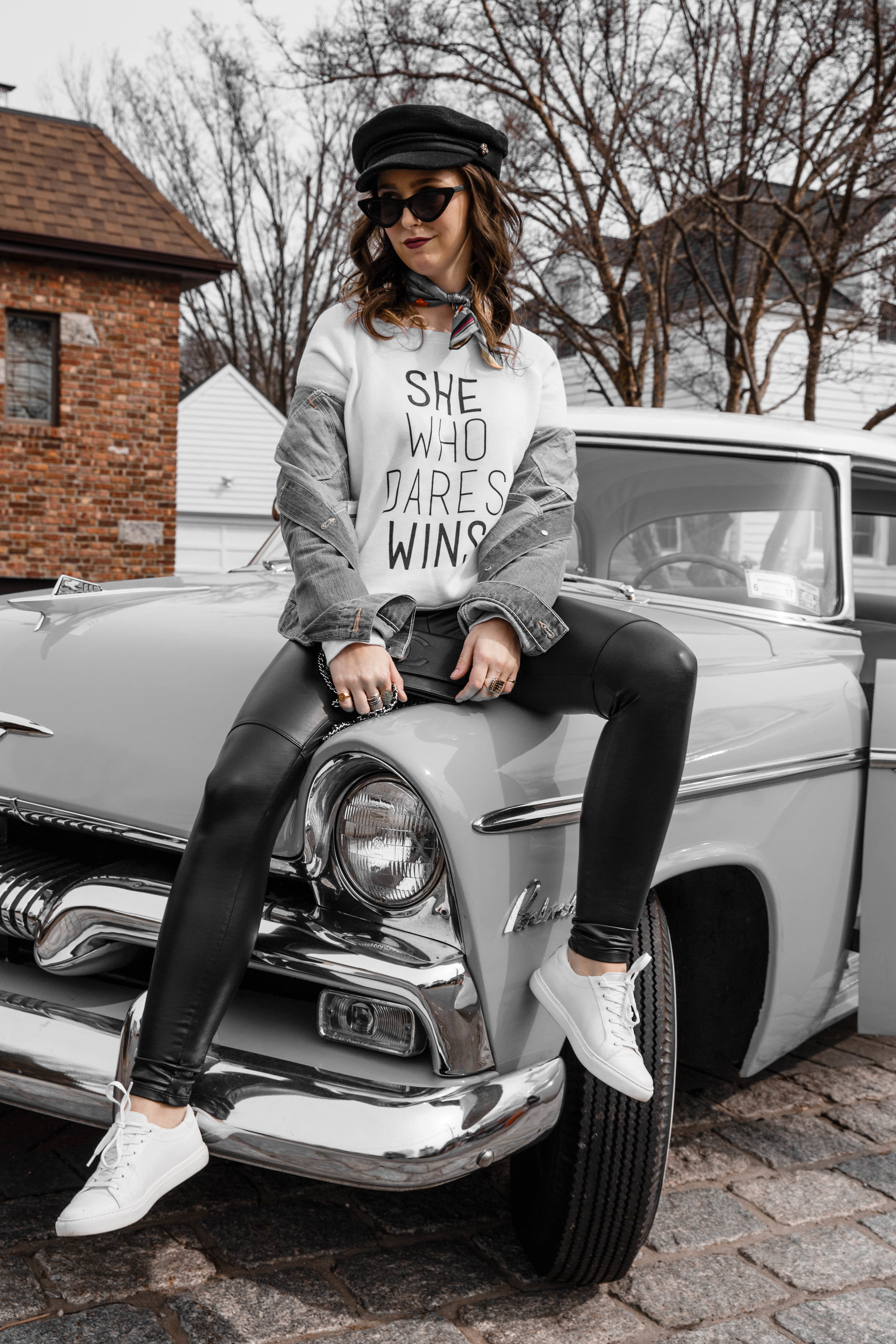 outfit-blogger-style-vintage car-denim jacket-levis-inspo-decisions-love leeanne