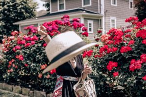 hm-hat-lifestyle-blogger-fashion-roses-summer-westchester county-simply by simone
