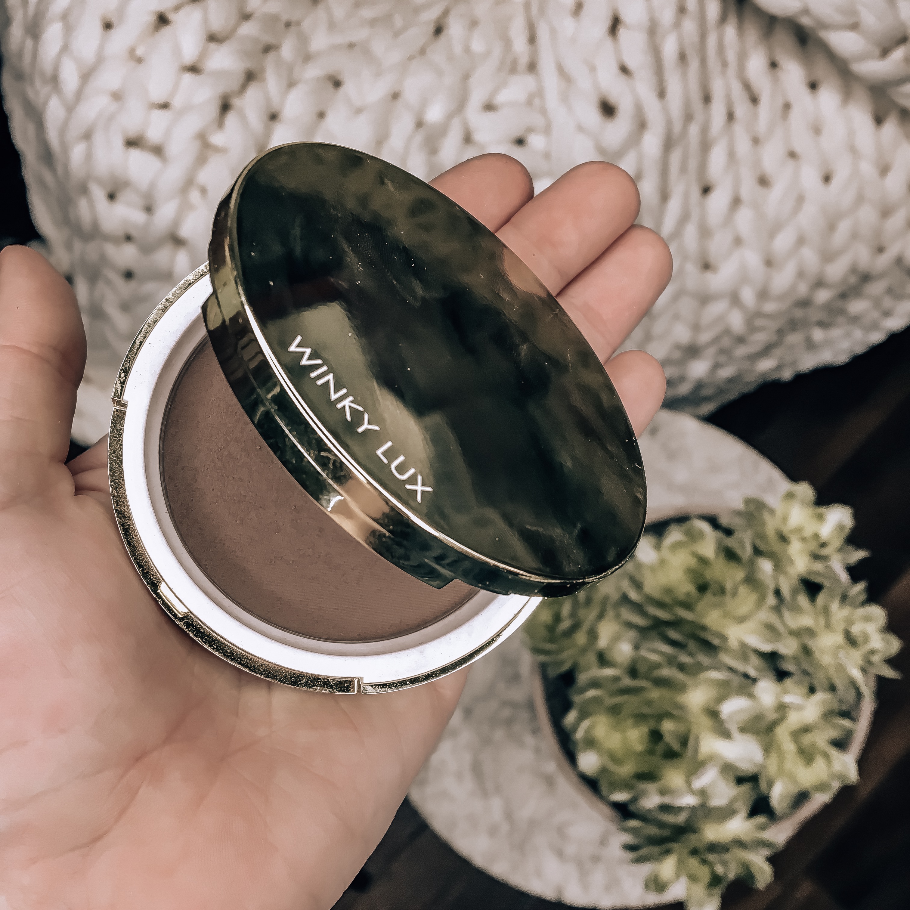 Winky Lux-Bronzer-Coffee Bronzer-Mocha-beauty products-makeup-roundup-favorites-june