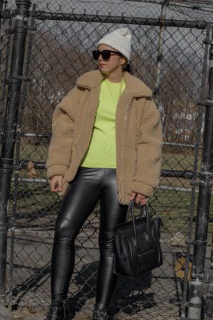 Blogging Tips - Managing A Full Time Job And A Blog-Simply by Simone-Blogging Tips-Outfit-Winter Style-Fashion-Westchester New York #outfit #winterstyle #winteroutfit #newyork #blogger #bloggingtips