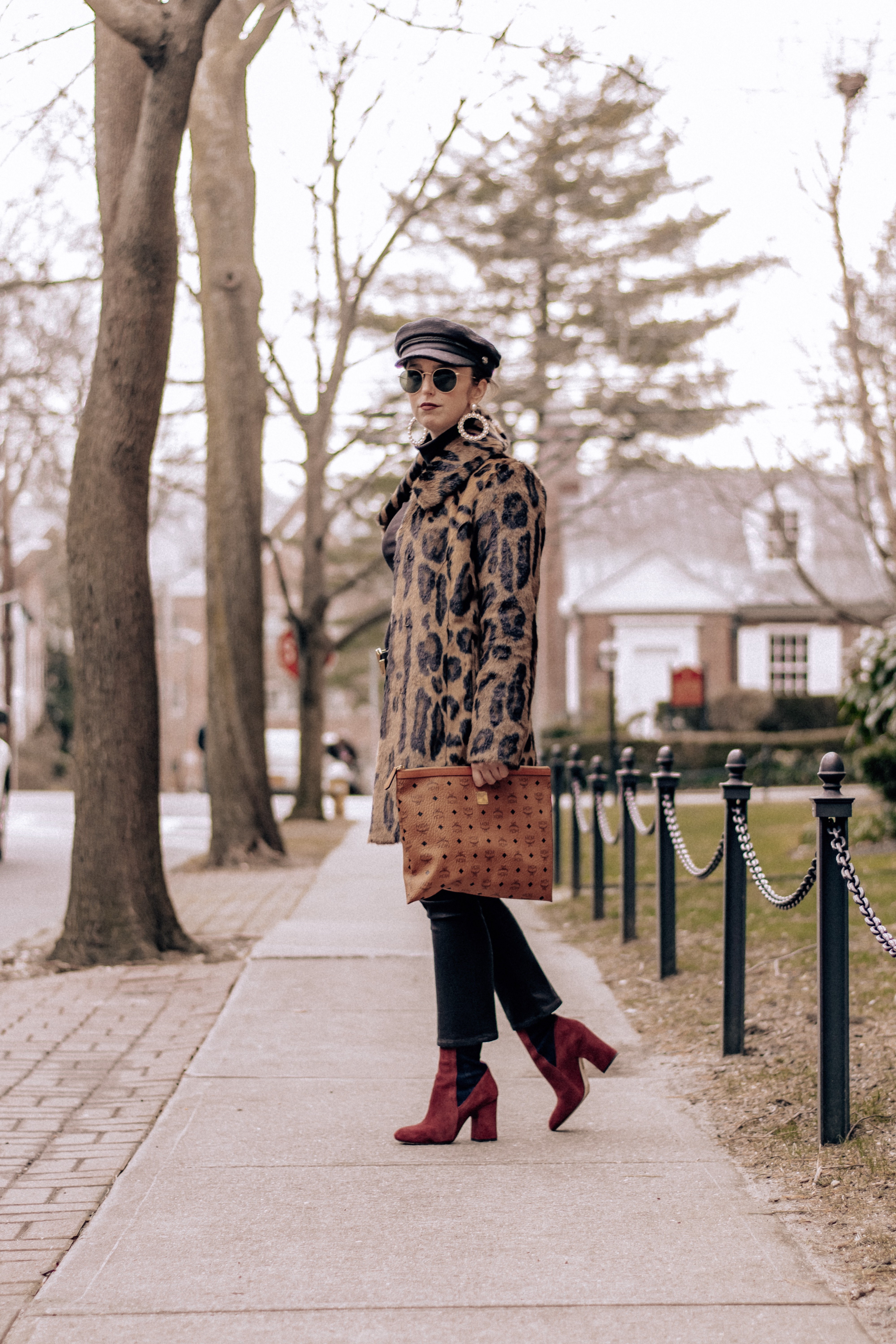 How to Take Your Blog Posts to the Next Level-Simply by Simone-Outfit-Fashion-Style-Blogging Tips-Blog Advice #bloggingtips #outfit #fashion #leopardcoat #winterfashion #winterstyle