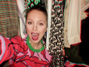Decluttering Your Wardrobe Is More Important Than You Think-Fashion-Outfit-Blogger-Advice #wardrobe #declutter #organize #tips #closet #winterfashion #springcleaning #springstyle #springoutfit #bloggerstyle