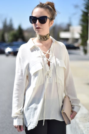 The It Blouse feat. Mint Julep Boutique-Blogger-Fashion-Style-Lace Up Blouse-Spring #springstyle #blogger #fashion #oufit #style