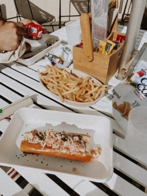 Gurney's Montauk Resort & Seawater Spa - Should you go?- Blogger-Hotel-Review-The Beach Club-Lobster Roll #foodie #travel #gurneys #gonetogurneys #montauk #summer