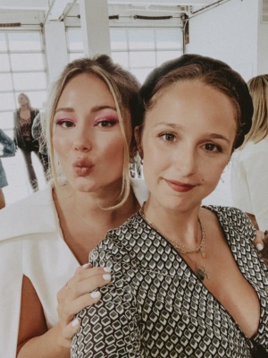 danahassonn - Dana Hassoonn - NYFW - Simply by Simone - Simone Piliero #bloggers #nyfw #nyfwstyle #fallfashion #falloutfit #fallstyle #streetstyle #friends