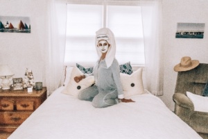 The Best Netflix Shows I Guarantee You Haven't Watched- Movies - Simply by Simone - Cozy - Fall #netflix #netflixshows #netflixseries #whattowatch #fall #fallfashion #fashion #outfit #style #pj #pajamas #bedding #interiorinspiration #bedroom #decor #home