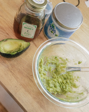 INGREDIENTS - Honey - Avocado - Coconut Oil - Avocado-coconut-oil-face-mask-for-glowing-skin-Simone-Piliero-Simply-by-Simone #beauty #skincare #DIY #DIYfacemask #cleanskincare #cleanbeauty #coconutoil #vitacoco #skincaretips #beautytips