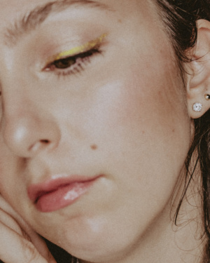 Fashion Jewelry Roundup - Jewelry For All Your Casual Summer Looks Aurate New York Jewelry Simone Piliero Simply by Simone #goldjewlery #jewelry #bracelets #westchestercounty #simplybysimone #goldjewelry #earrings #auratenewyork