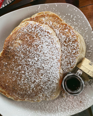 Everything You Need To Host a Coastal Bachelorette Weekend | Cape Cod Bachelorette | Wholesome Bachelorette Ideas | Cape Cad Massachusetts Bachelorette Itinerary | What To Do In Cape Cod for A Bachelorette Party | New England Bachelorette | Coastal Bachelorette Party Theme | Bachelorette Themes | How To Host A Coastal Bachelorette | Pancakes from Spoon and Seed Hyannis | Simply by Simone
