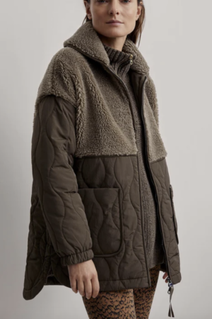 Caitlin quilted jacket in brown - Varley